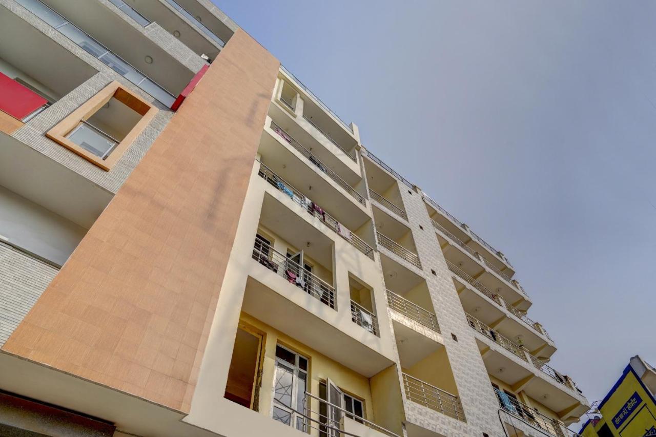 Oyo 78981 The Diamond Nest Noida Ngoại thất bức ảnh